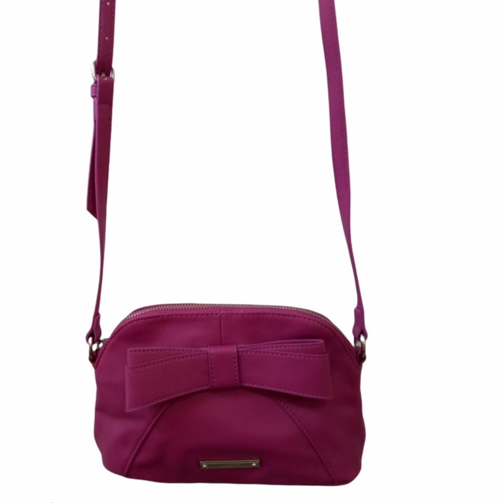 Nine West Purse 👛 Fuchsia /Pink Color One Size